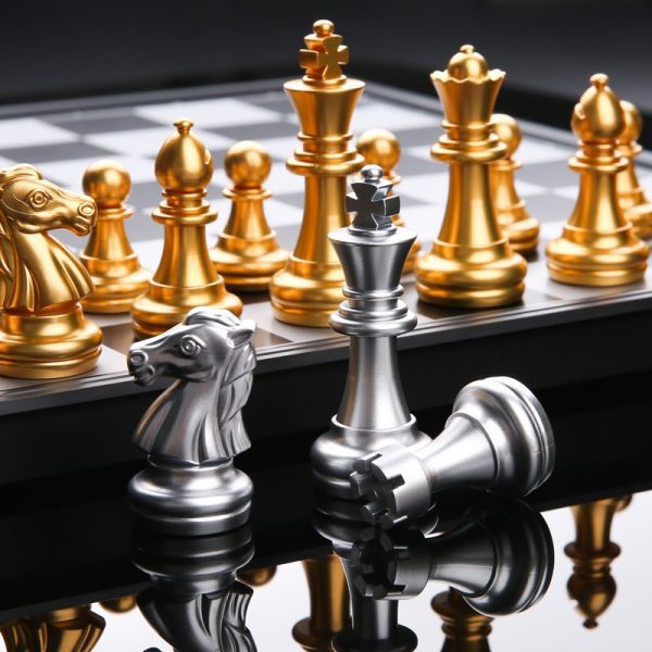 Folding Magnetic Chess Set - Image 3