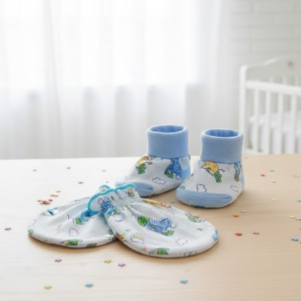 Newborn Baby Gift Mittens and Booties - Image 5