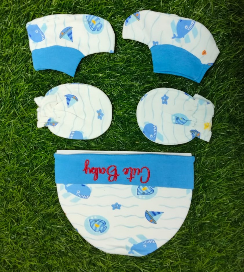 WhatsApp Image 2025-11-22 at 22.18.54_50c8af30 Newborn Cute Baby 3 piece Gift sets - Image 1