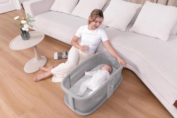 Mastela Baby Bedside Crib Bassinet with Mosquito Net - Image 3