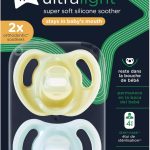 Tommee Tippee Ultra-Light Silicone Soother